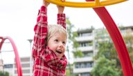 الأطعمة التي تؤثر على سلوك الطفل