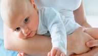 طرق العناية ببشرة الطفل الرضيع طرق العناية ببشرة الطفل الرضيع