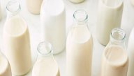أنواع الحليب: مكوناتها، فوائدها، وأي الفئات العمرية تُناسب؟ أنواع الحليب: مكوناتها، فوائدها، وأي الفئات العمرية تُناسب؟