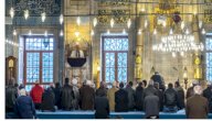 حكم خطبة الجمعة يوم العيد: وأي الخُطبتين أولى بالحضور؟ حكم خطبة الجمعة يوم العيد: وأي الخُطبتين أولى بالحضور؟