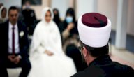 خطبة الزواج: مشروعيتها وآدابها وفق الدين والعرف