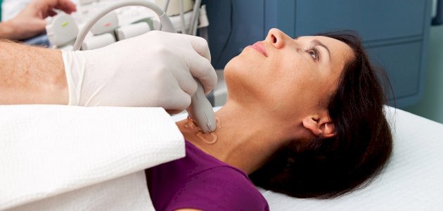 علاقة الغدة الدرقية بالجنس: هل مُثبتة أم محض اعتقاد خاطئ؟