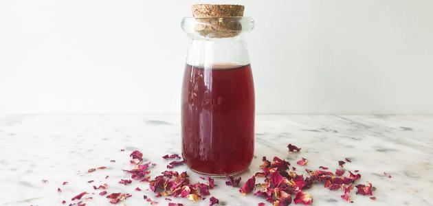 أضرار شرب ماء الورد