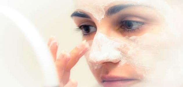 طرق تنظيف البشرة في المنزل