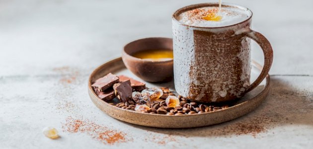 طريقة عمل القهوة باللبن