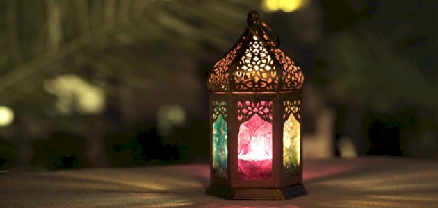 ما حكم من يصوم ولا يصلي