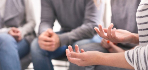 لعبة الصراحة: تعريفها، كيفيتها، وأسئلة مقترحة لعبة الصراحة: تعريفها، كيفيتها، وأسئلة مقترحة