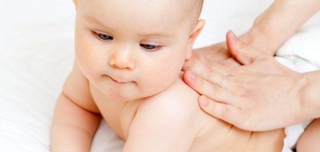 الطرق الصحيحة لحماية بشرة طفلك في الشتاء طرق صحيحة لحماية بشرة طفلك في الشتاء