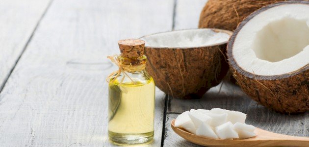 كيفية استخدام زيت جوز الهند للشعر